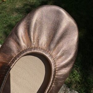 The Storehouse Flats Rose Gold Leather Foldable Ballet Flats Women's Size 7